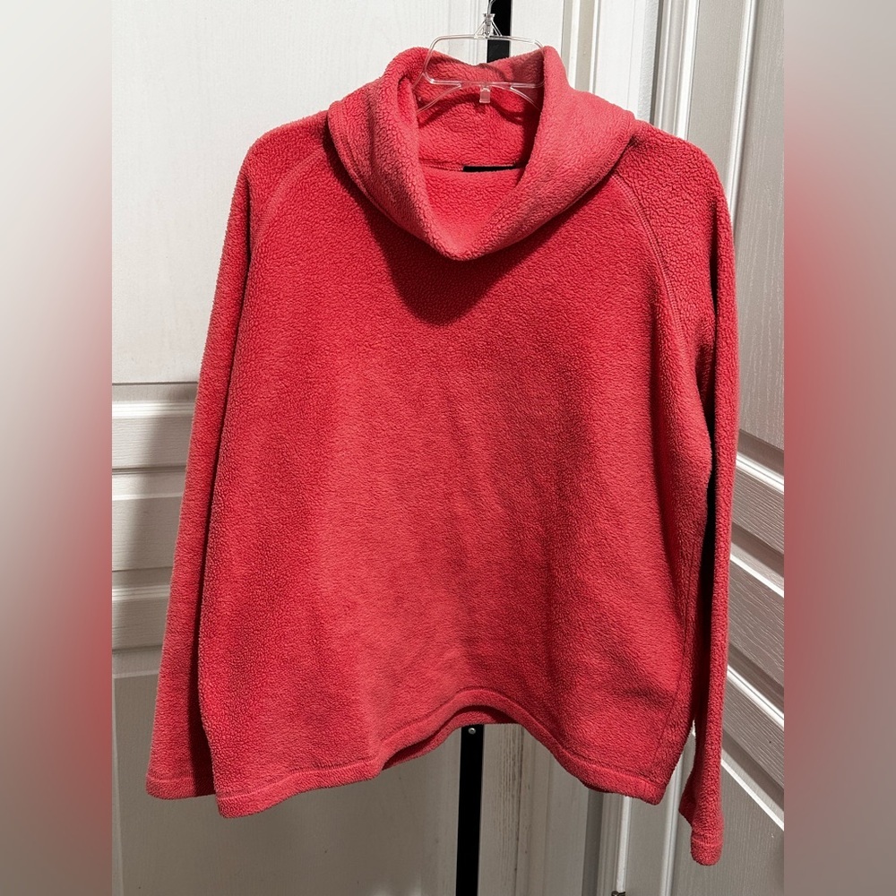 Catalina size large fleece turtleneck sweater